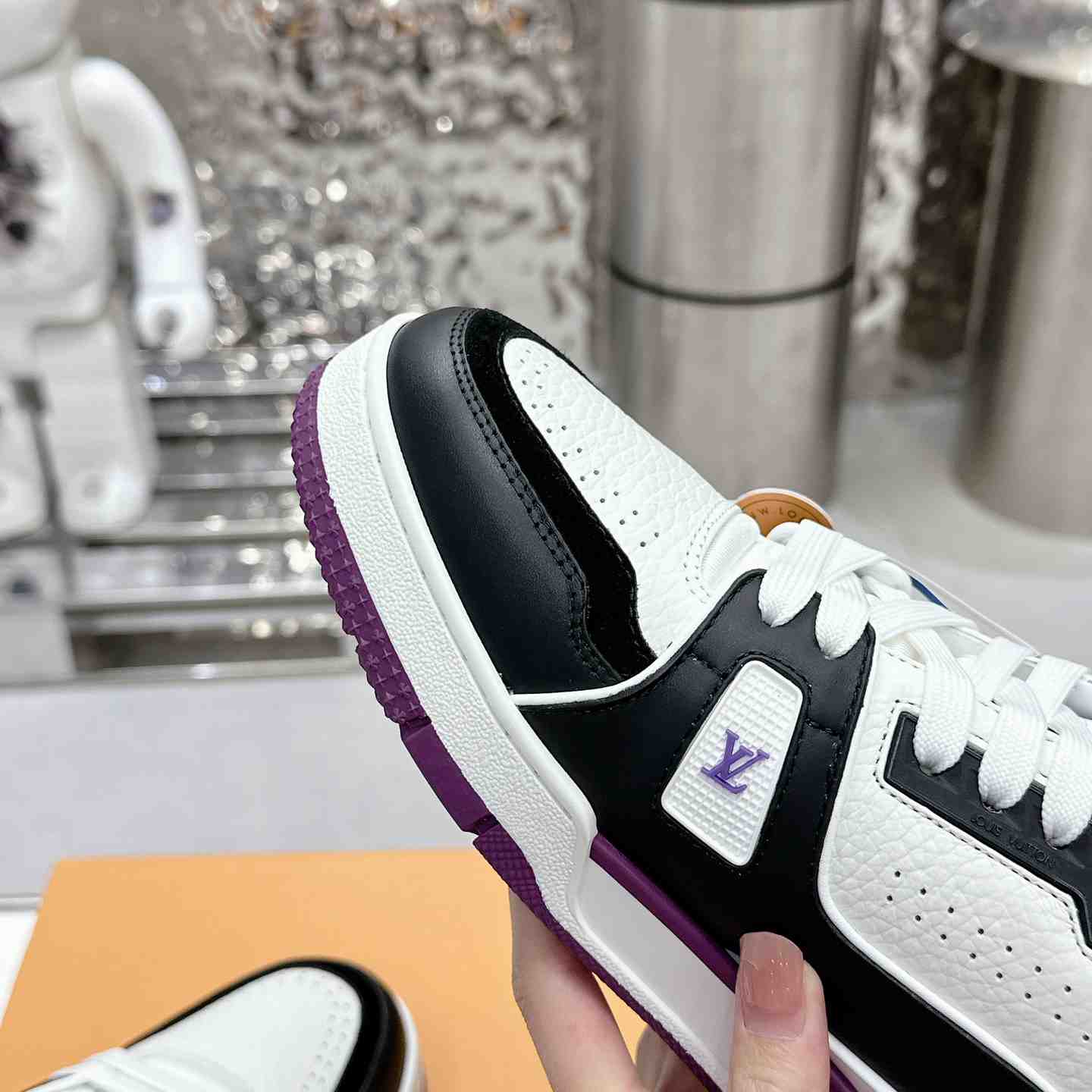 Louis Vuitton LV Trainer Sneaker  1ADDYD - 