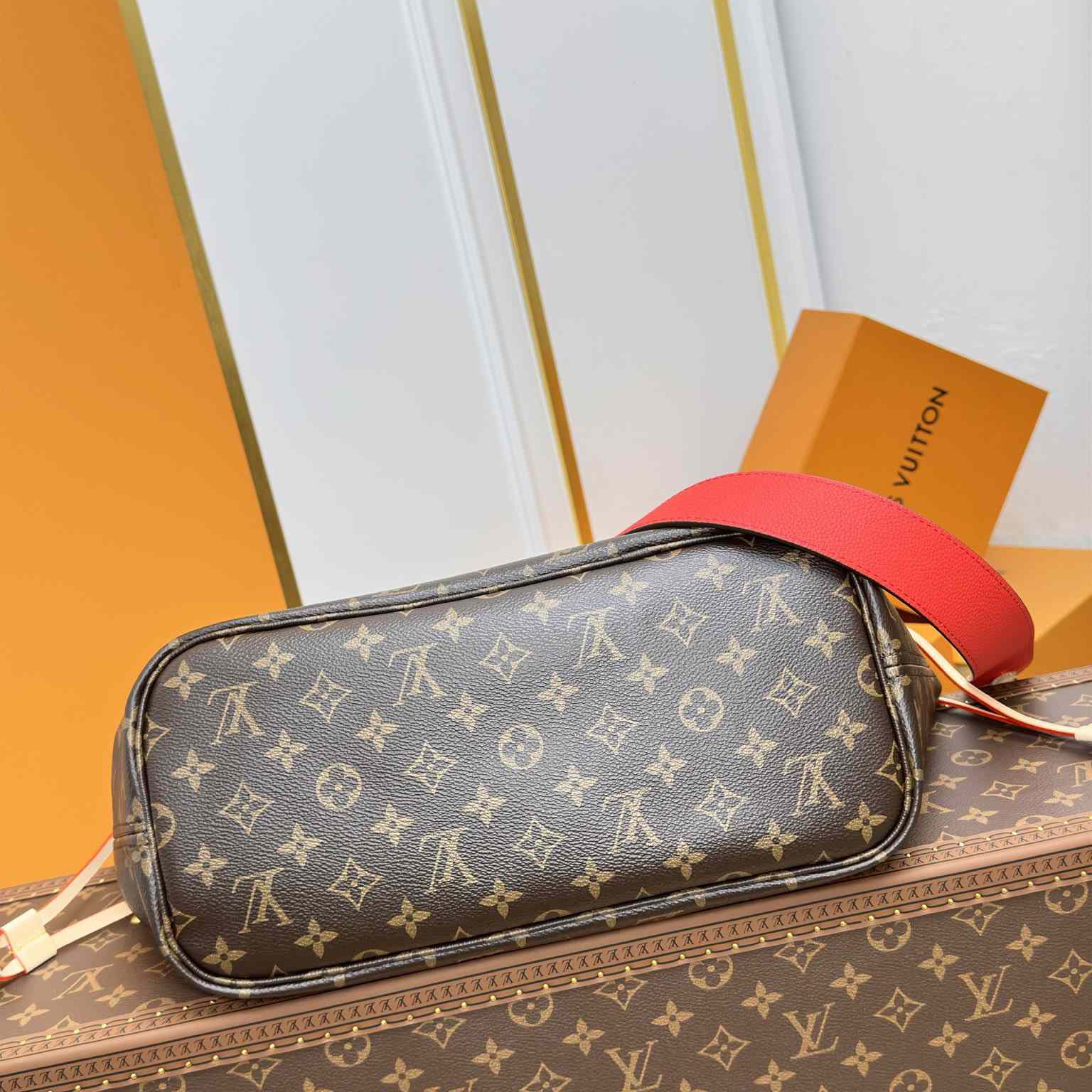 Louis Vuitton Neverfull Bandoulière Inside Out MM   M12096 - 