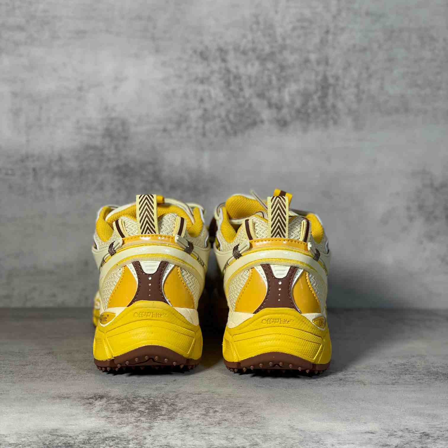Off-White c/oVrgil Abloh™ Sneakers - 