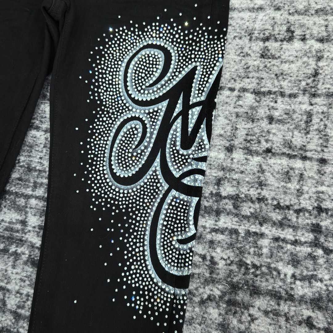 Amiri Slim Fit Jeans    683 - 
