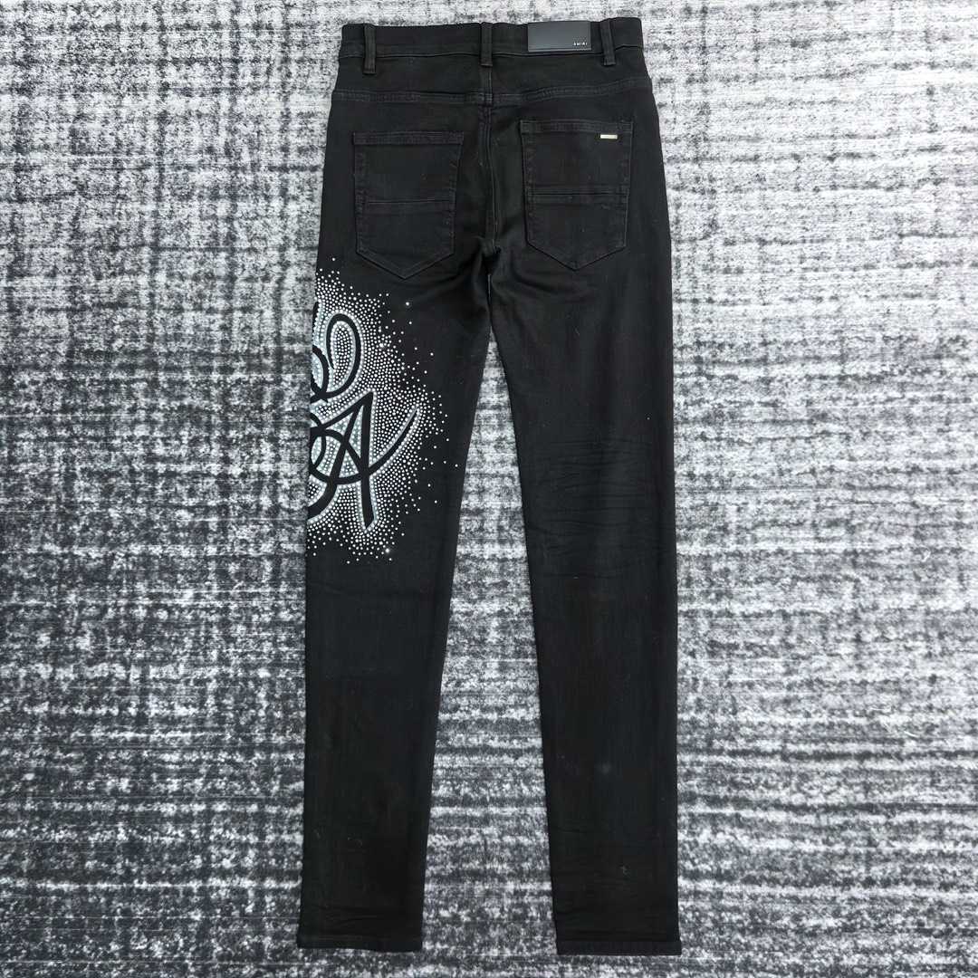 Amiri Slim Fit Jeans    683 - 