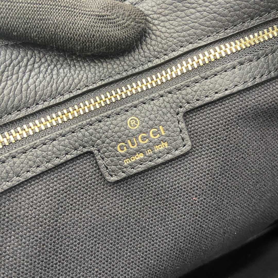 Gucci Jackie Large Shoulder Bag - 
