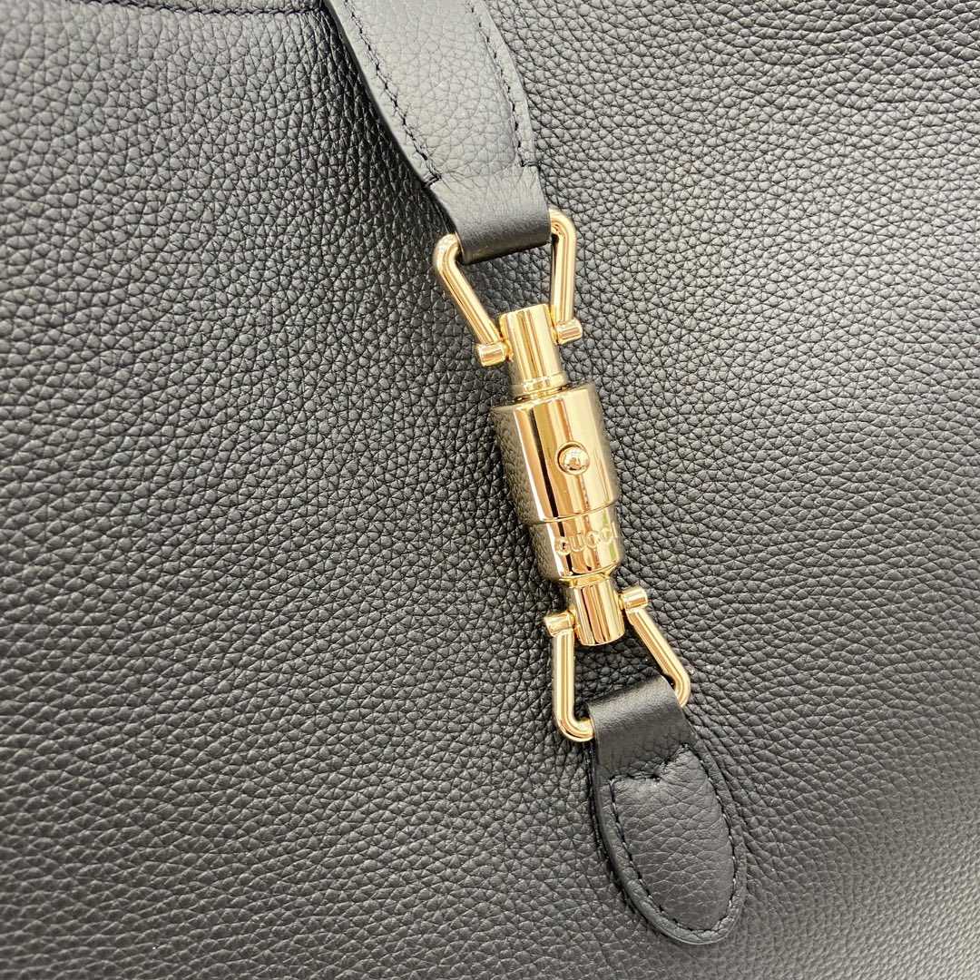 Gucci Jackie Large Shoulder Bag - 