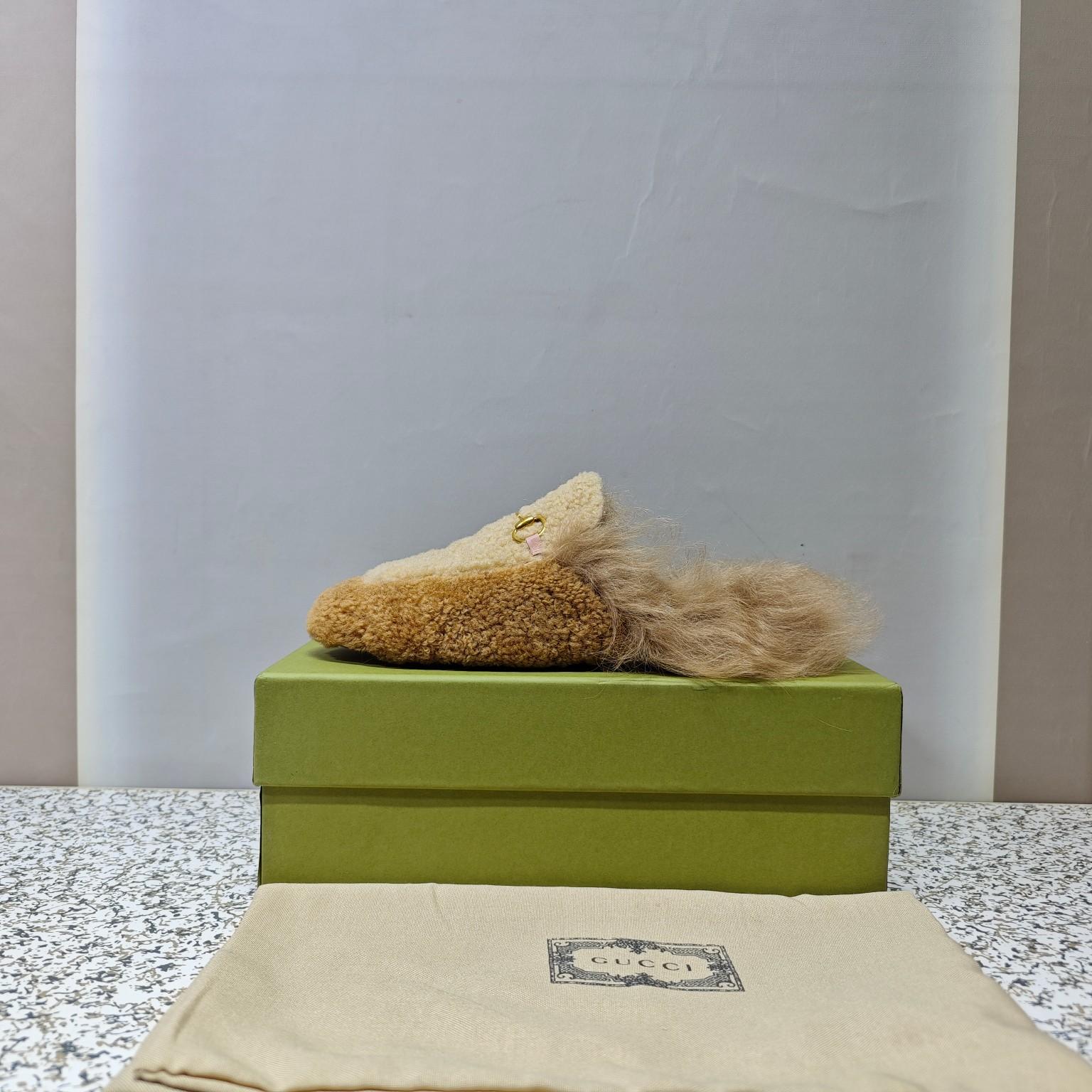 Gucci Shearling Slip - 