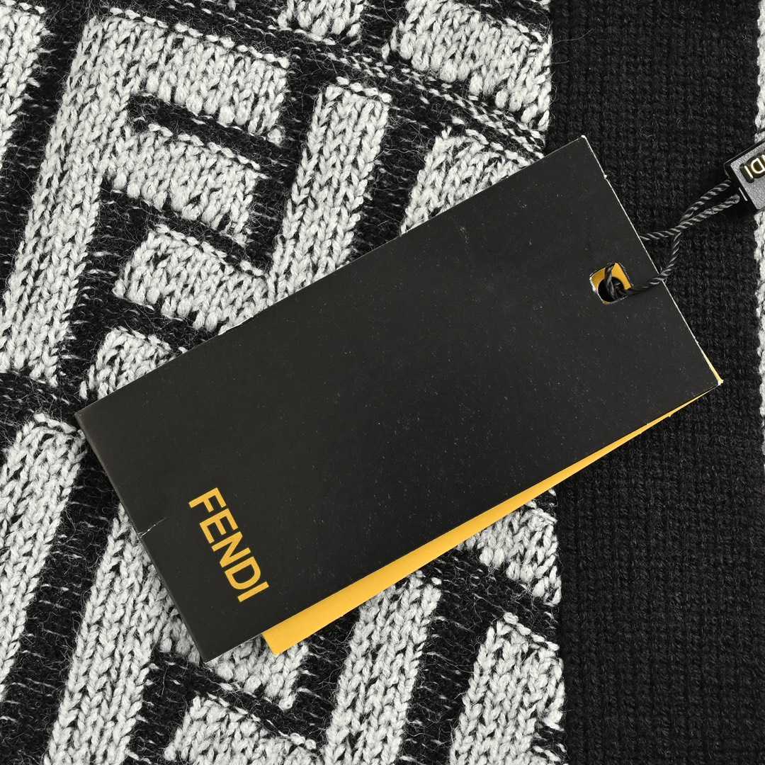 Fendi Cardigan - 