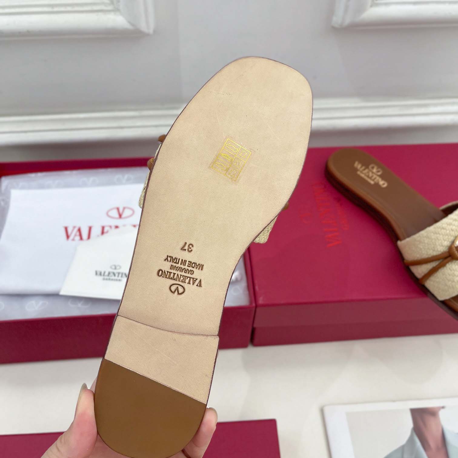 Valenti Garavani VLogo Raffia-trimmed Leather Slides - 