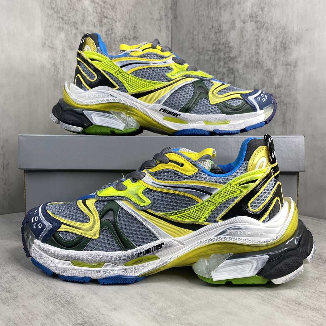 Balenciaga Runner 2.0 Sneaker  - 