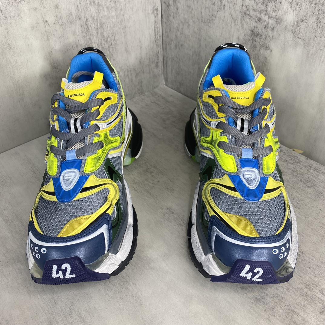 Balenciaga Runner 2.0 Sneaker  - 