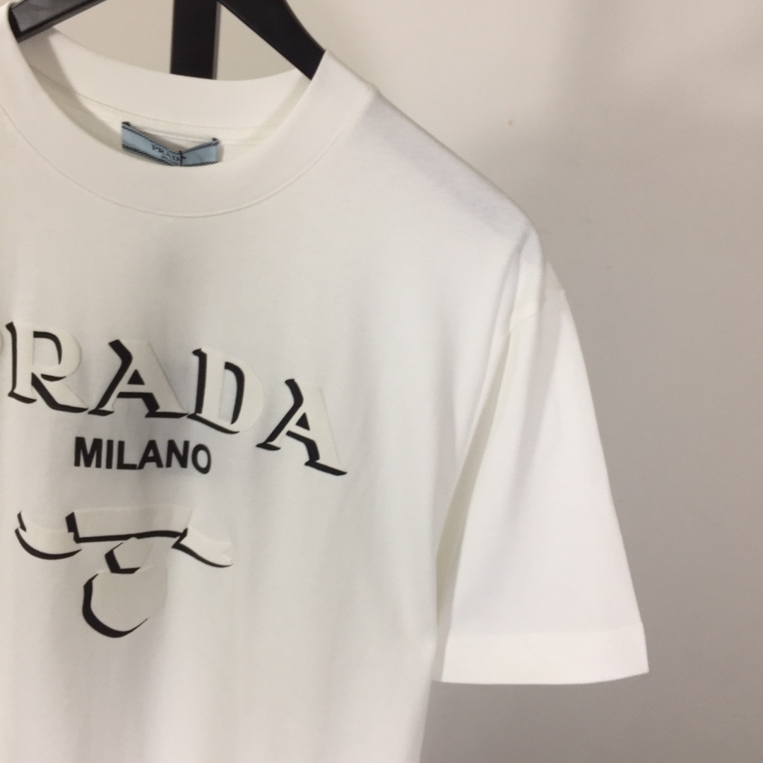 Prada Cotton  T-shirt  - 