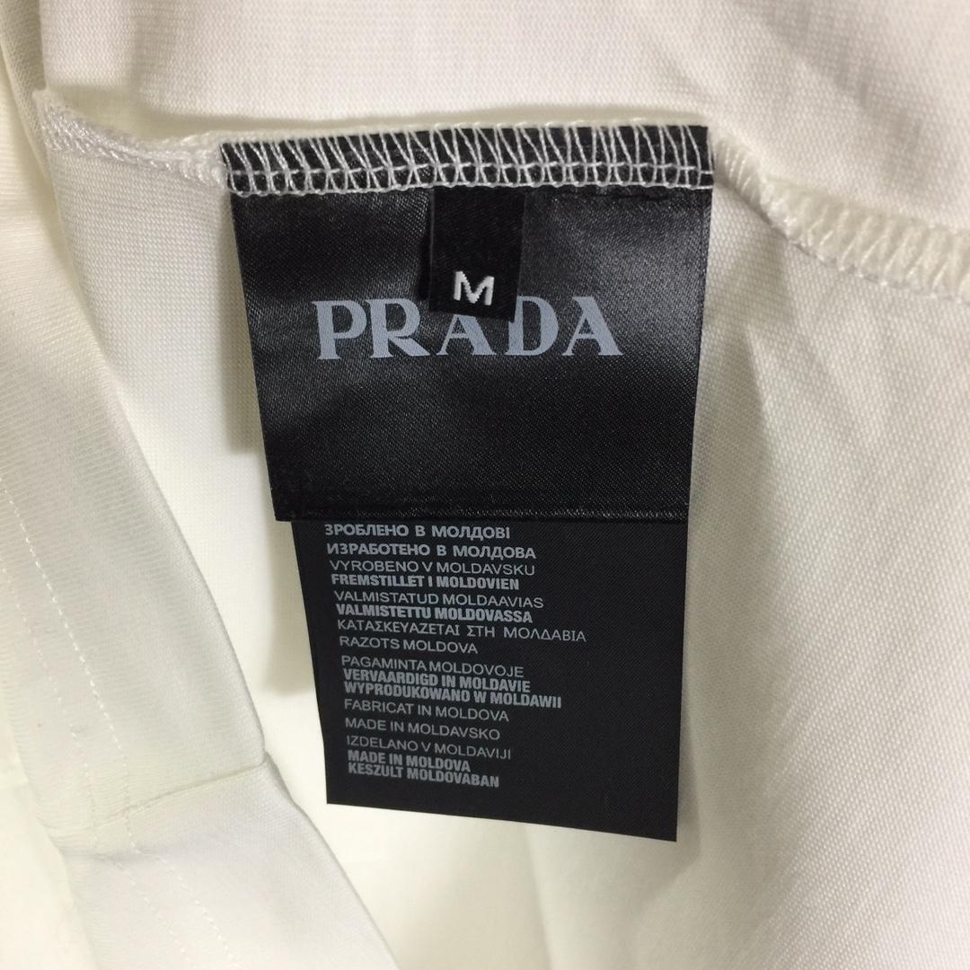 Prada Cotton  T-shirt  - 