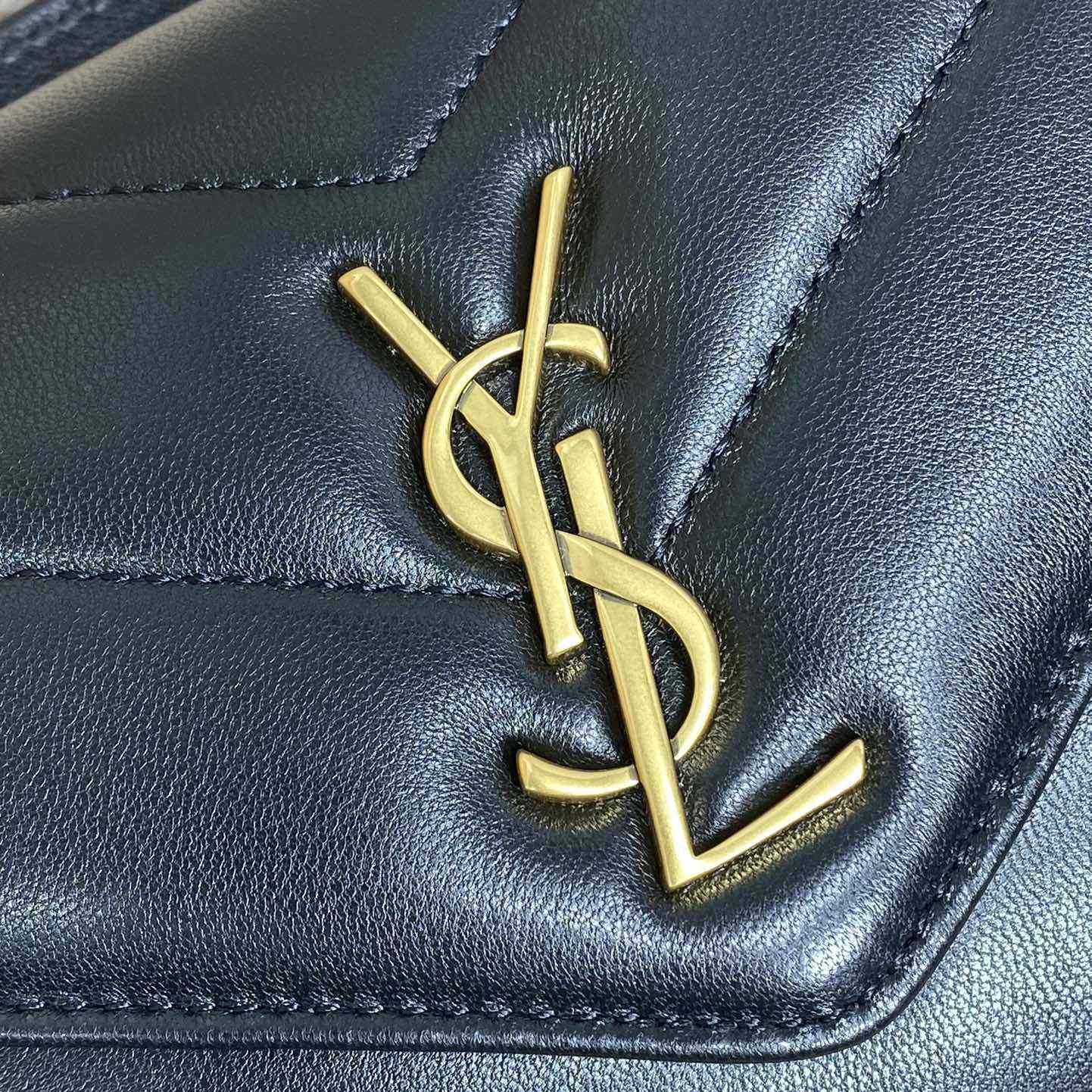 Saint Laurent Loulou Mini In Lambskin - 