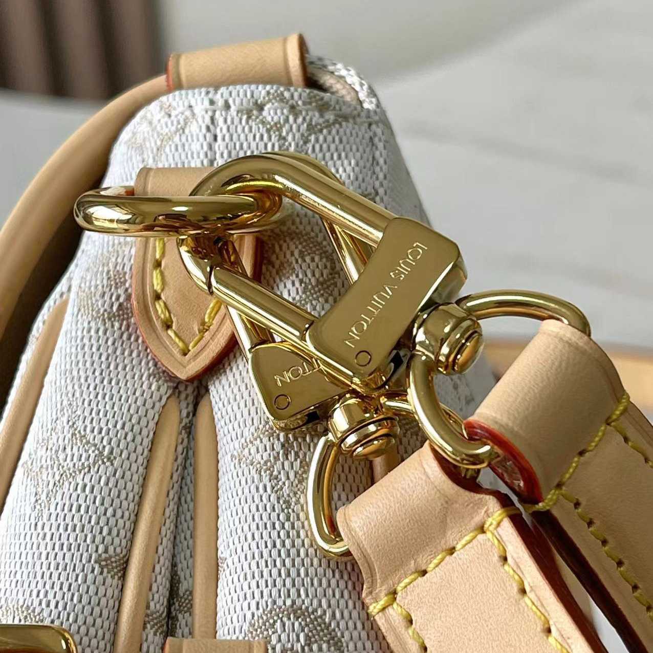 Louis Vuitton Saumur BB     M12327 - 