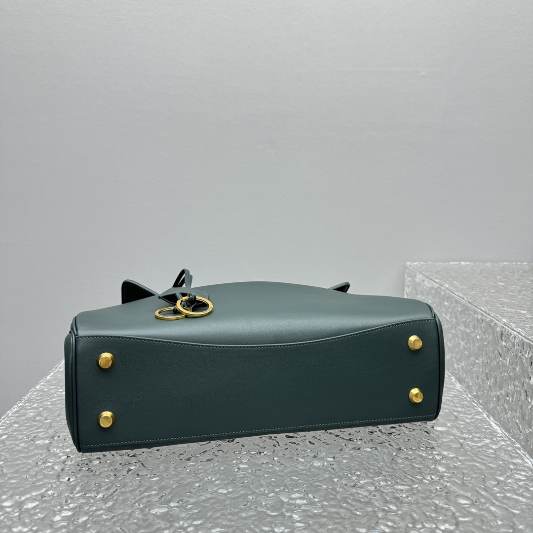 Balenciaga Rodeo Medium Handbag In Pine Green - 