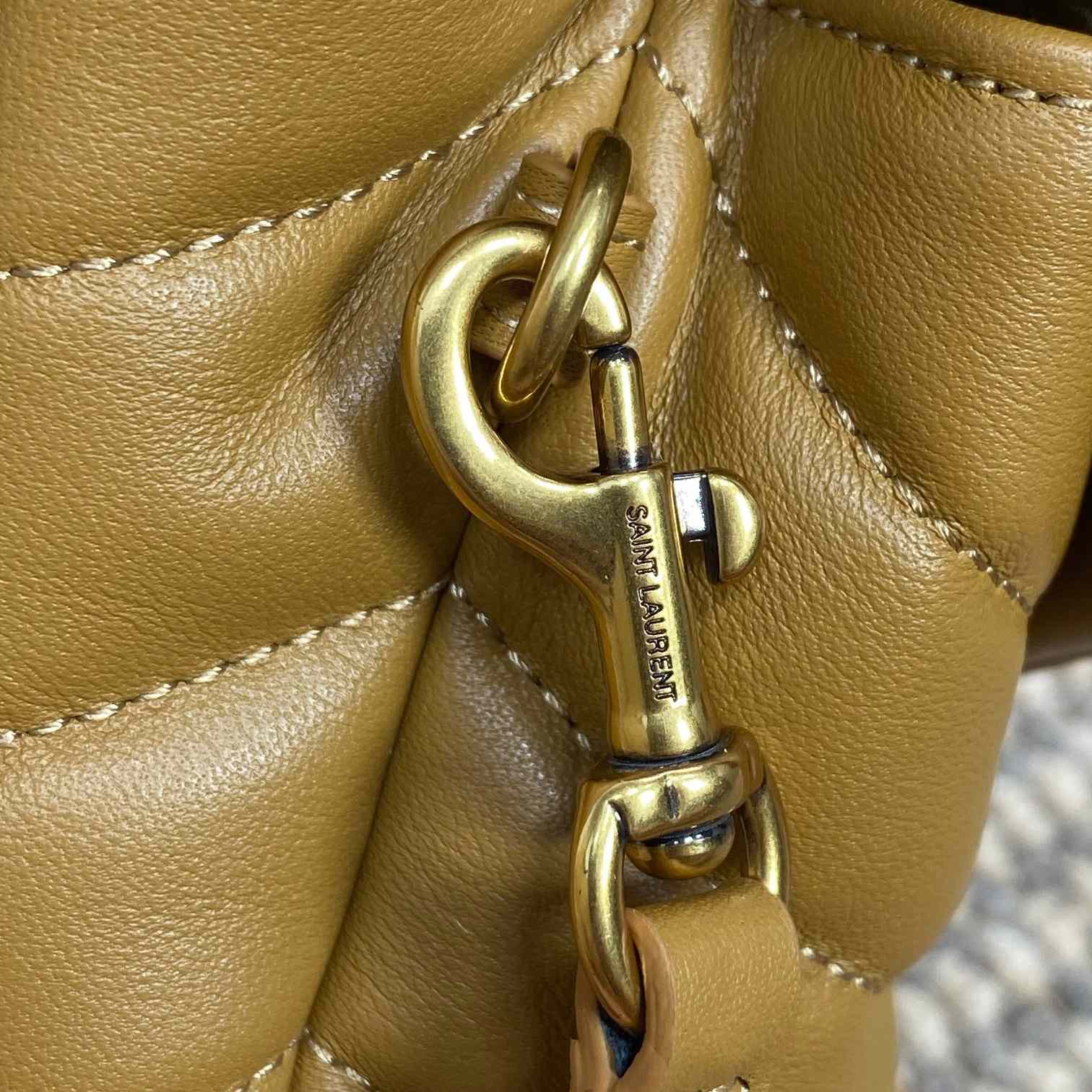 Saint Laurent Loulou Shoulder Bag   20x7x15cm - 