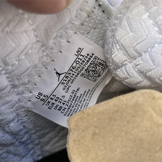 Jordan Air Jordan 23 Motorsports Wizards Sneaker    318376-011 - DesignerGu