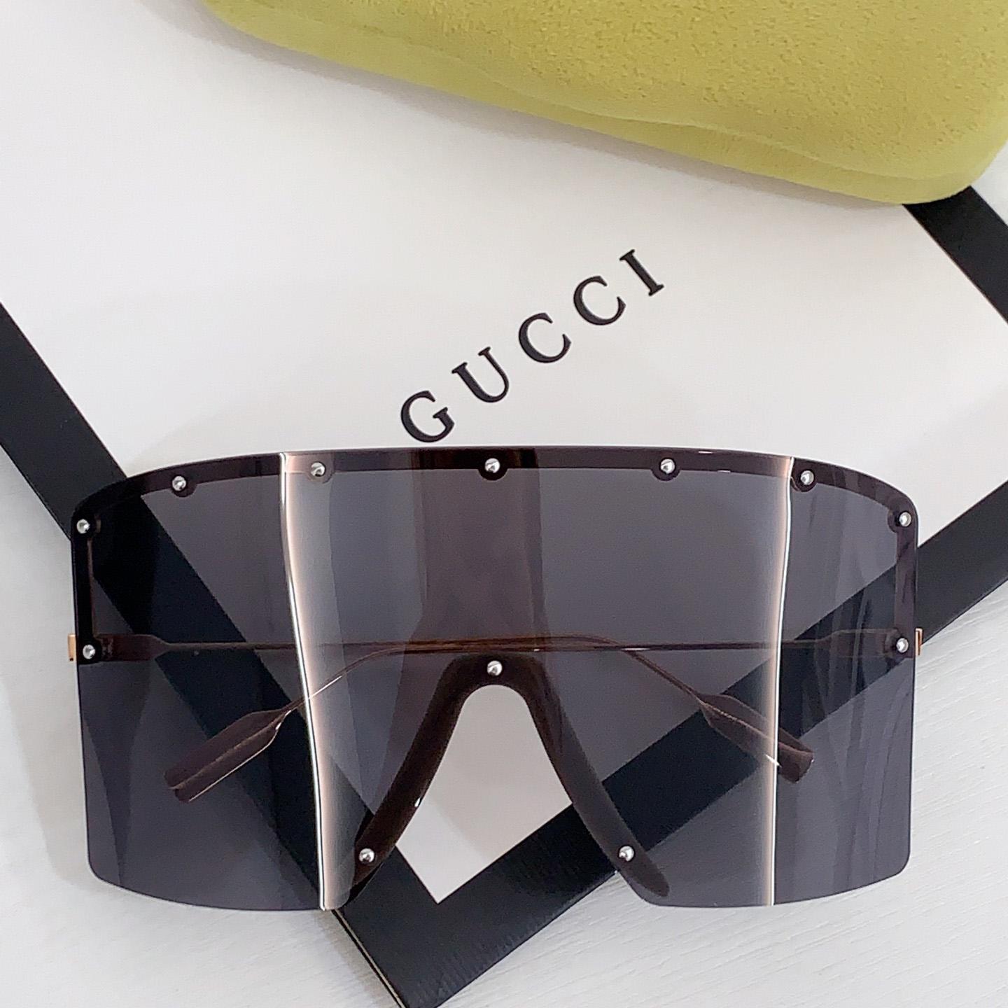 Gucci Mask-Shaped Sunglasses     GG1244 - 