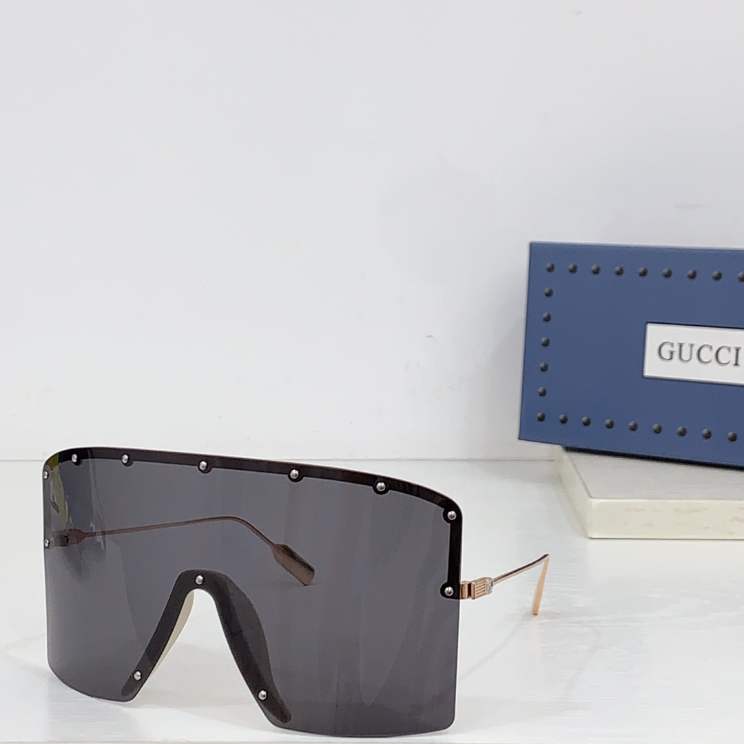 Gucci Mask-Shaped Sunglasses     GG1244 - 