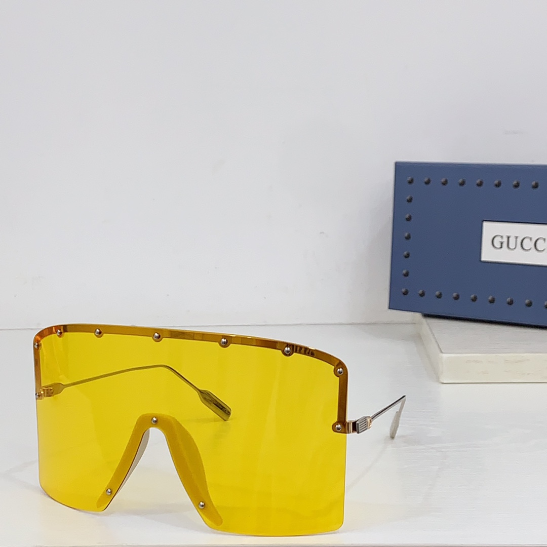 Gucci Mask-Shaped Sunglasses     GG1244 - 