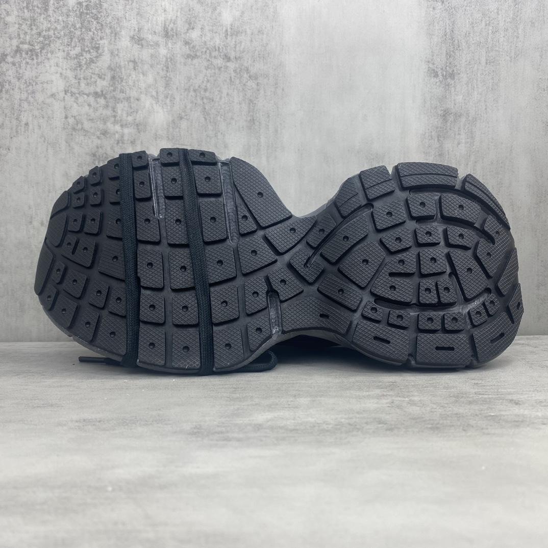 Balenciaga 3XL Sneaker In Dark Grey, Black, Blue And Green Mesh - 