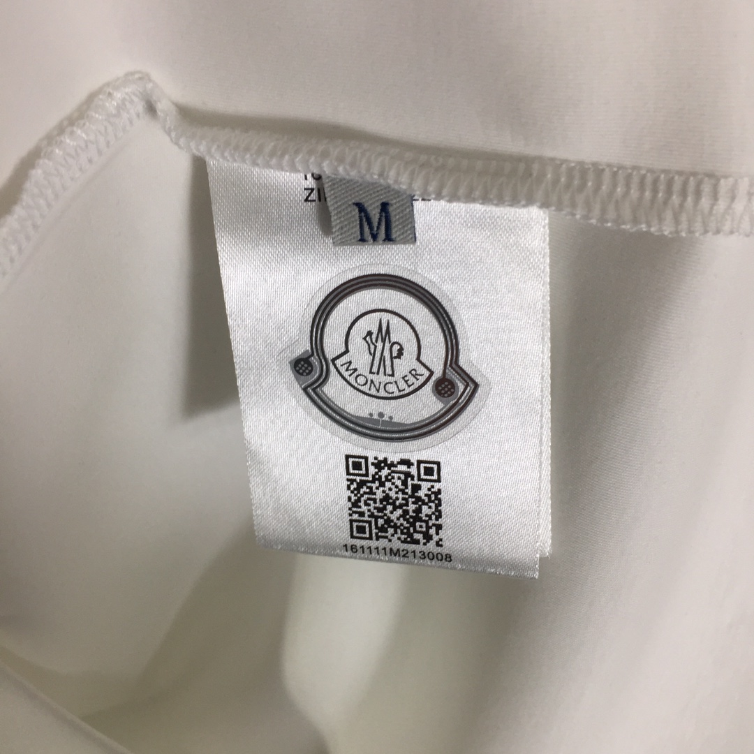 Moncler Logo Cotton T-shirt - 