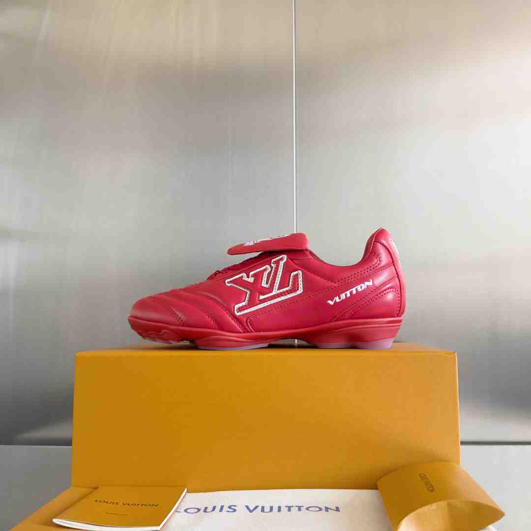 Louis Vuitton LV Footprint Soccer Sneaker   1AHDOR - 