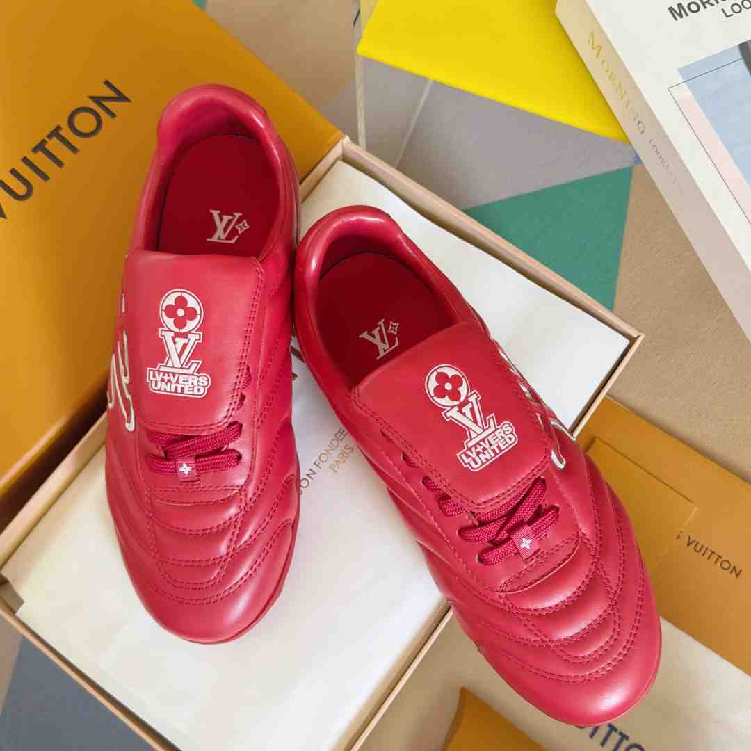 Louis Vuitton LV Footprint Soccer Sneaker   1AHDOR - 