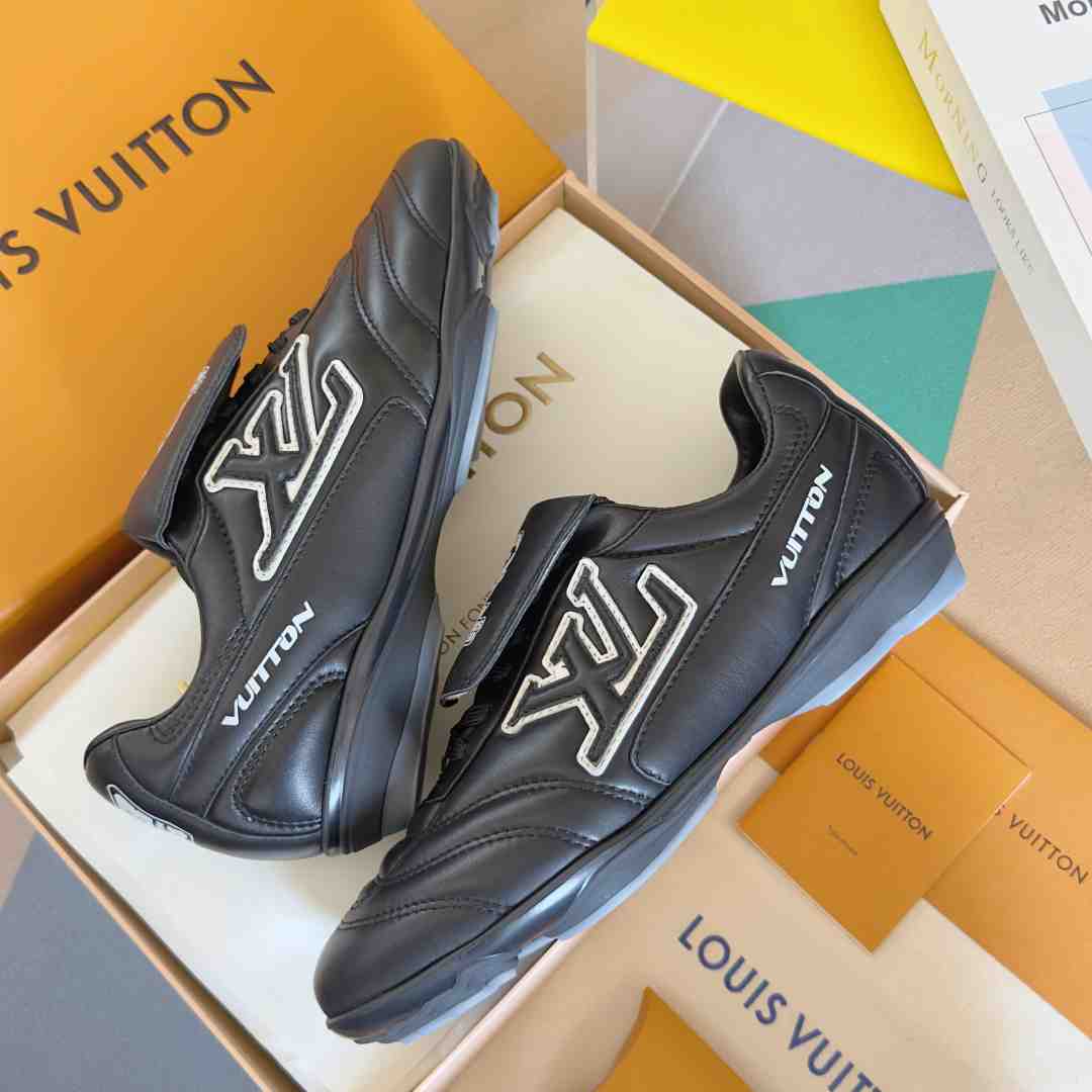 Louis Vuitton LV Footprint Soccer Sneaker   1AHAI1 - 