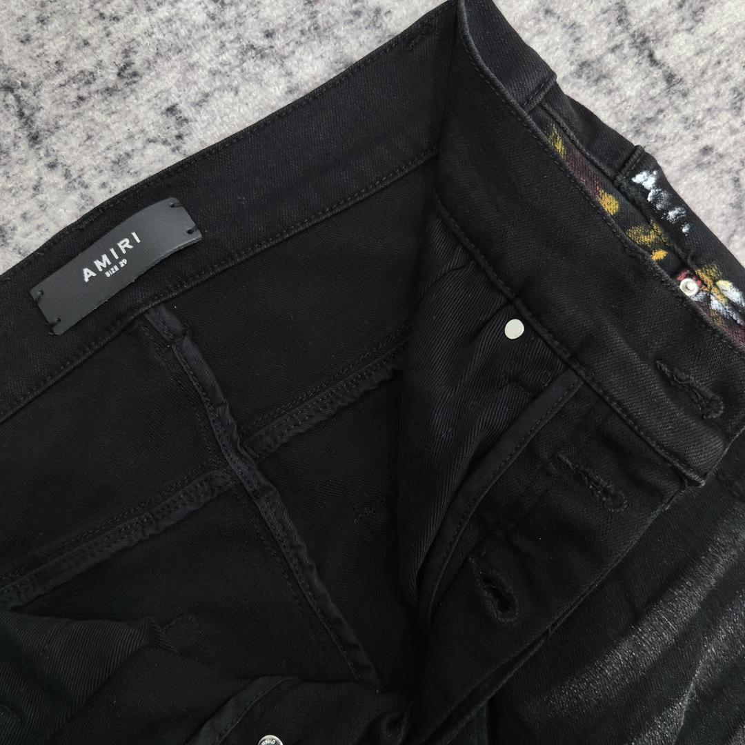 Amiri Slim Fit Jeans    691 - 