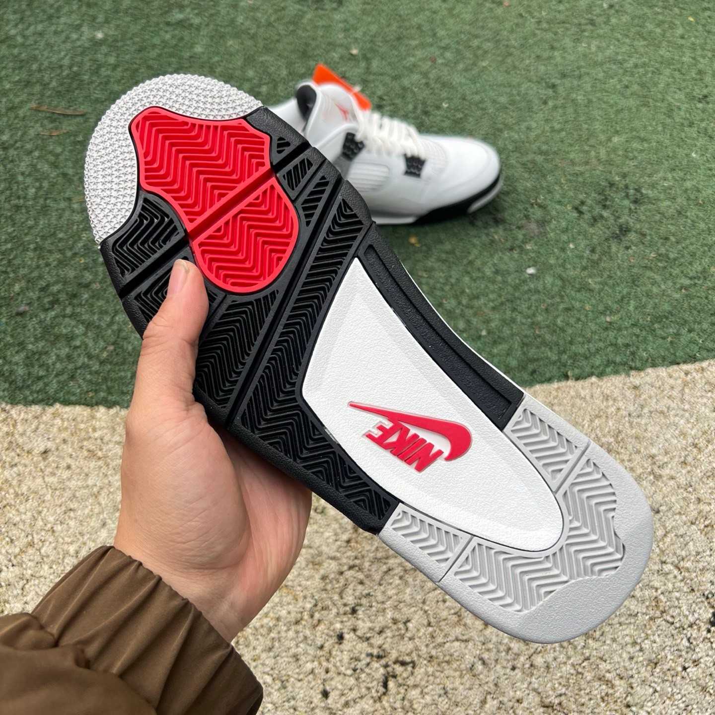 Air Jordan 4 “White Cement” Sneakers    FV5029-100 - 