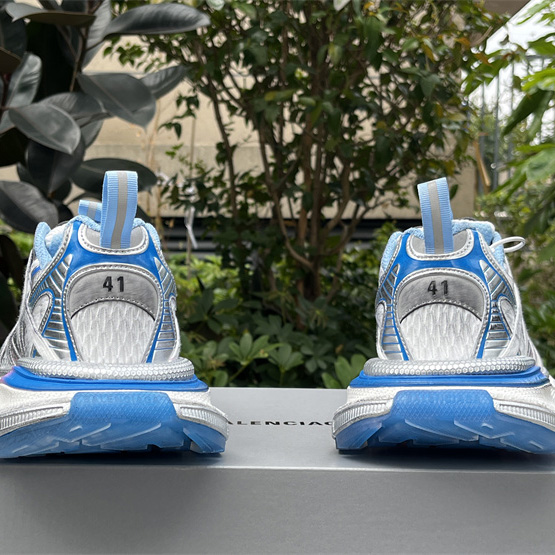 Balenciaga 3XL Extreme Laces B Sneaker In White - 