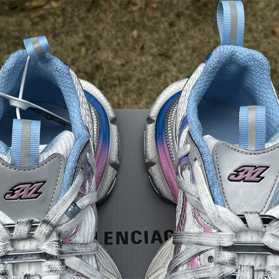 Balenciaga 3XL Extreme Laces B Sneaker In White - 