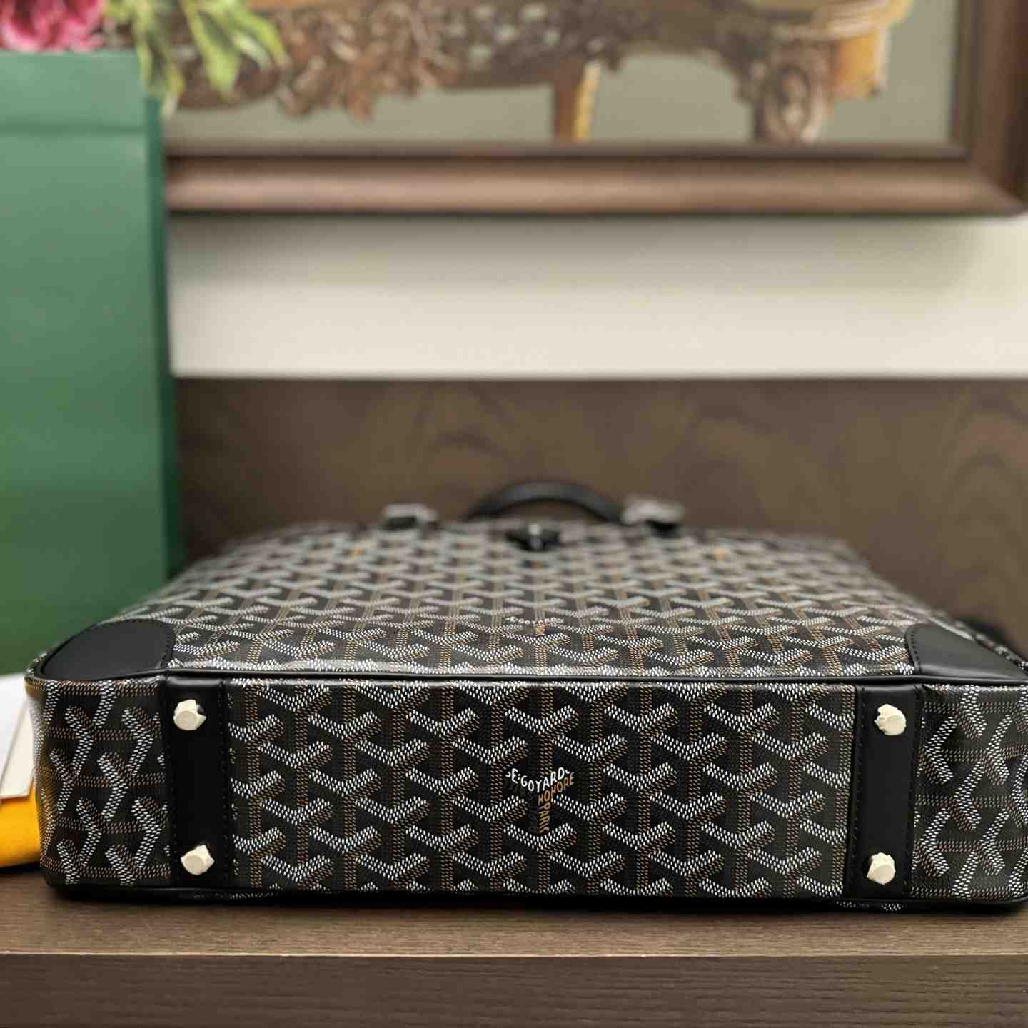 Goyard Ambassade MM Document Case - DesignerGu