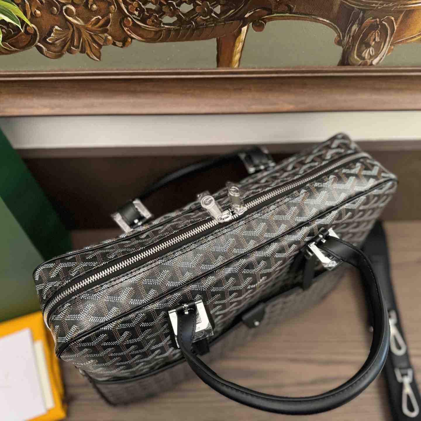 Goyard Ambassade MM Document Case - DesignerGu
