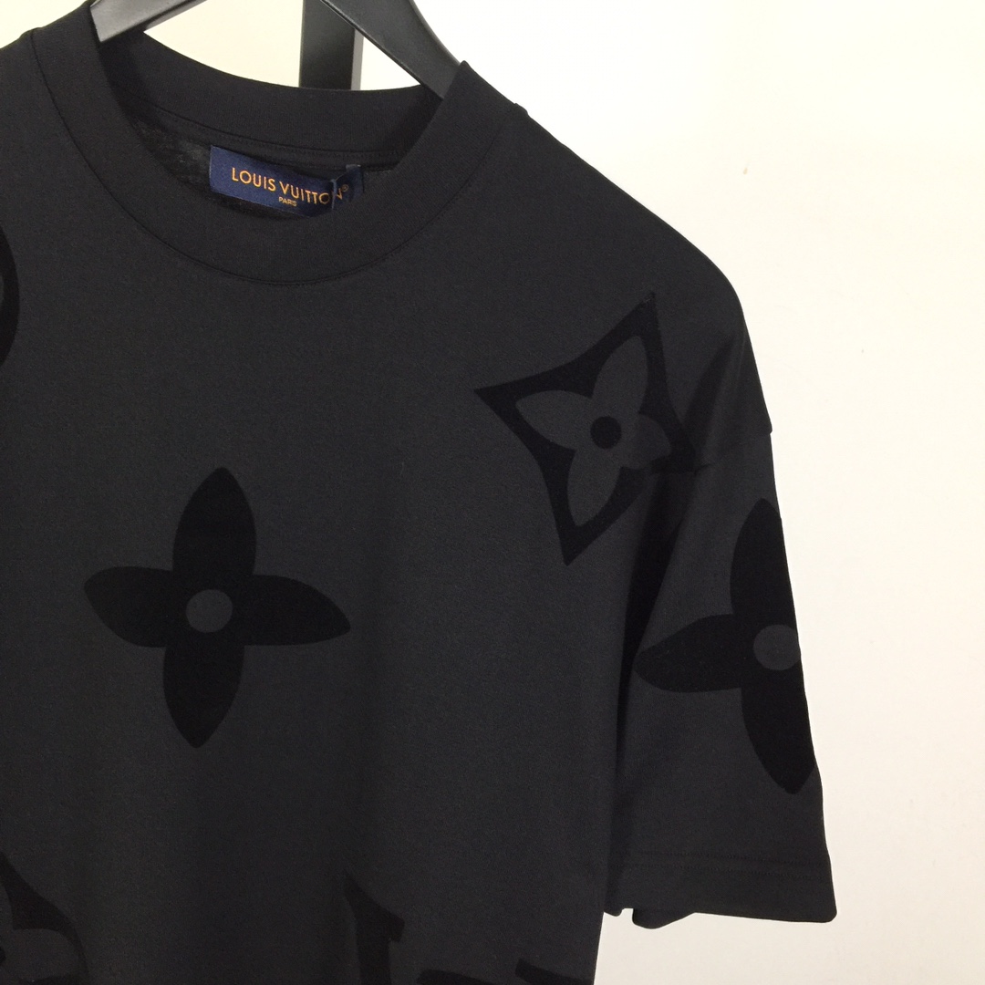 Louis Vuitton Monogram Cotton T-Shirt   1AFYF0 - 