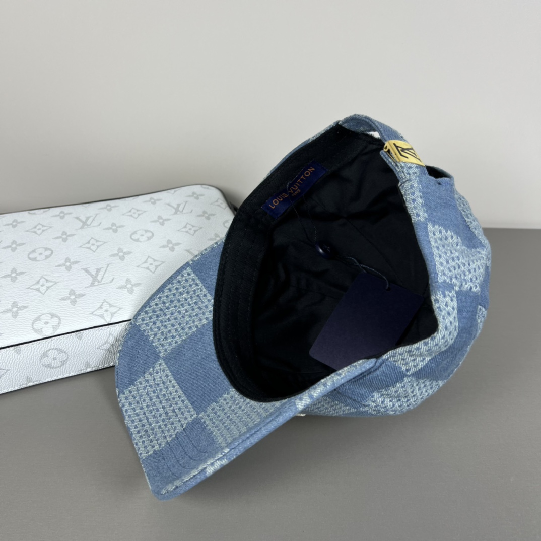 Louis Vuitton Damier 3D Denim Cap - 