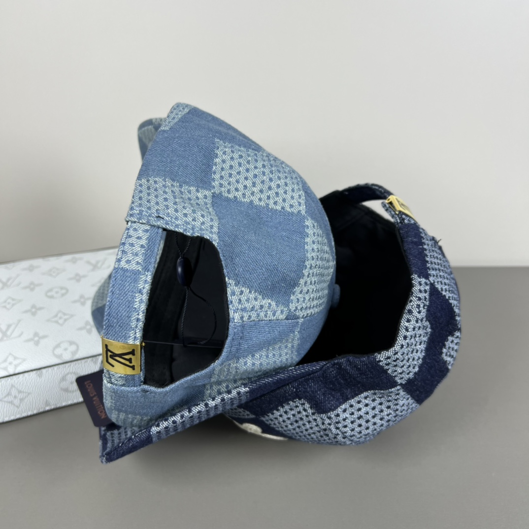 Louis Vuitton Damier 3D Denim Cap - 