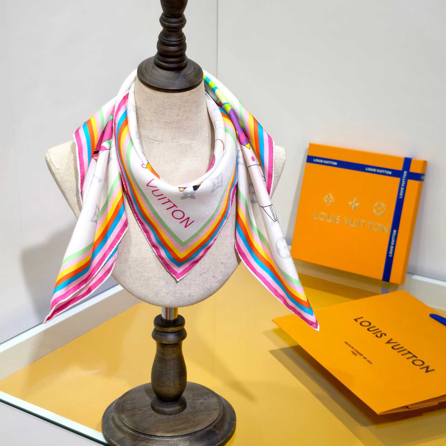 Louis Vuitton LV x TM Monogram Superflat Characters Square 90    - DesignerGu