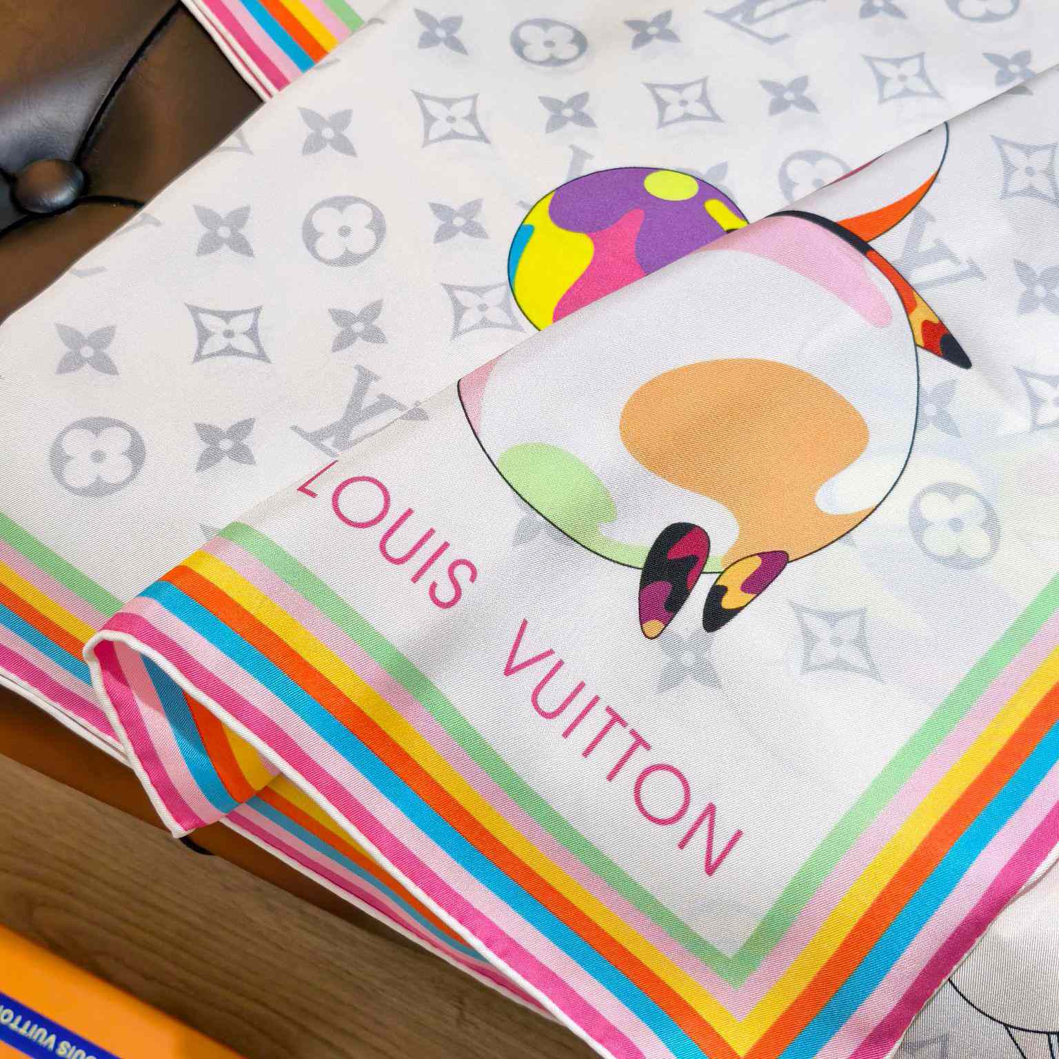 Louis Vuitton LV x TM Monogram Superflat Characters Square 90    - DesignerGu