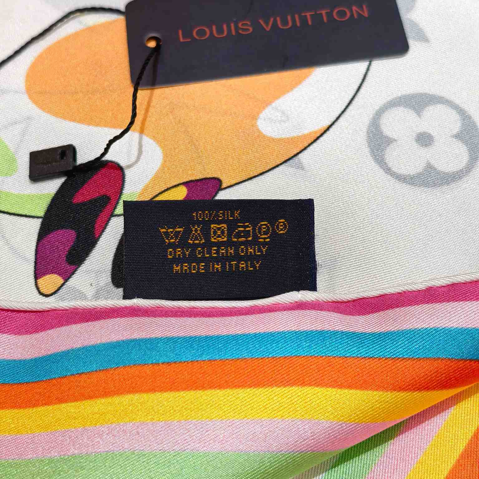 Louis Vuitton LV x TM Monogram Superflat Characters Square 90    - DesignerGu