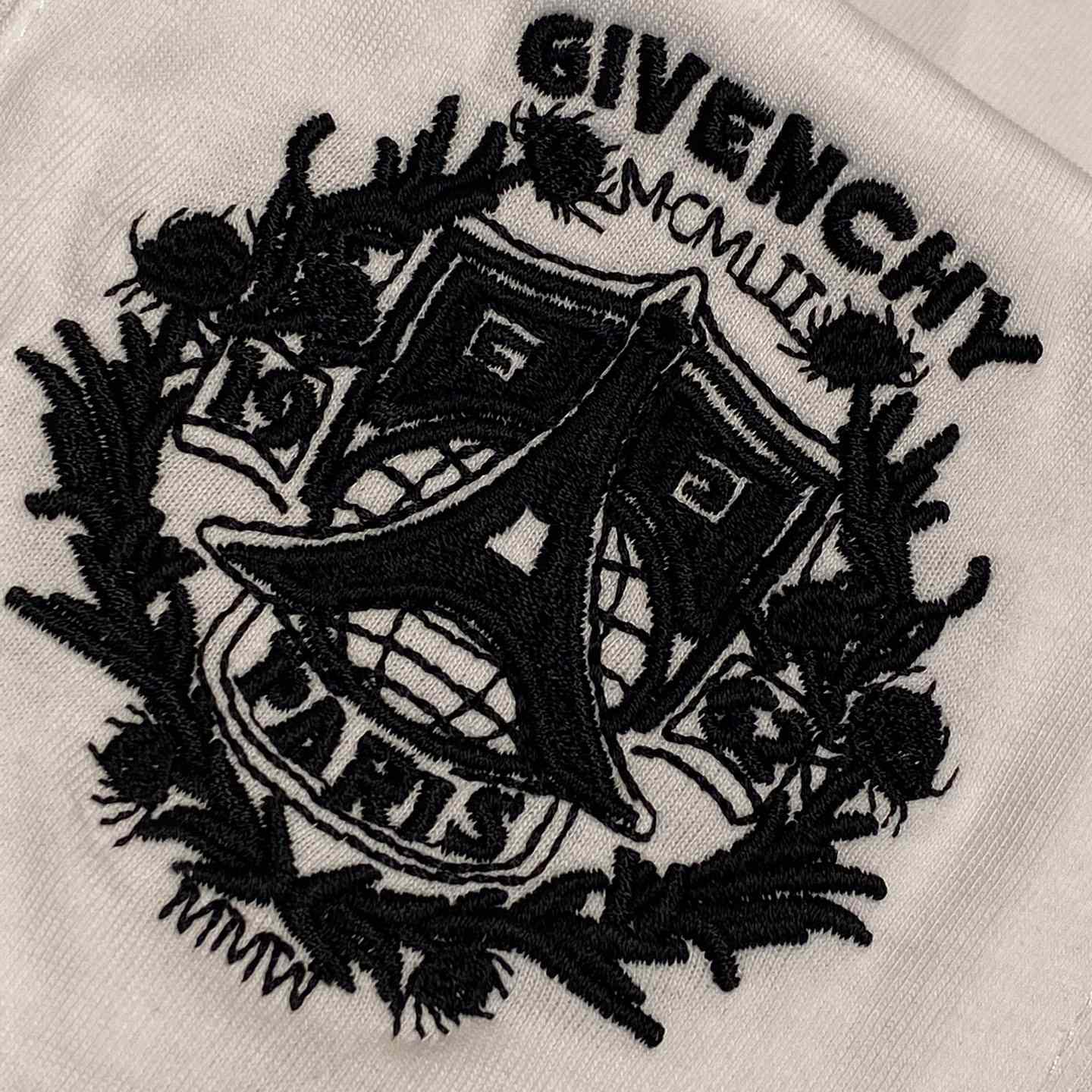 Givenchy Pocket Classic Fit Tee - 