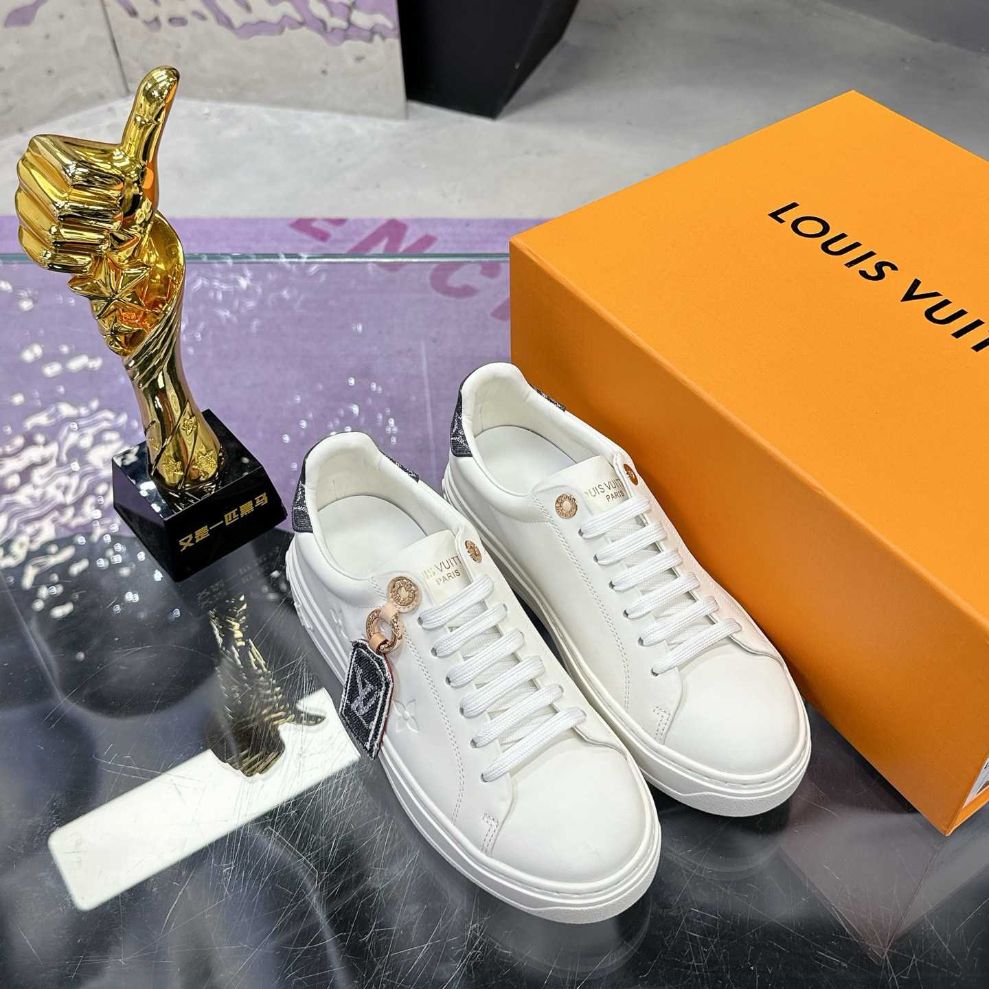 Louis Vuitton Time Out Sneaker  1AGUYA - DesignerGu