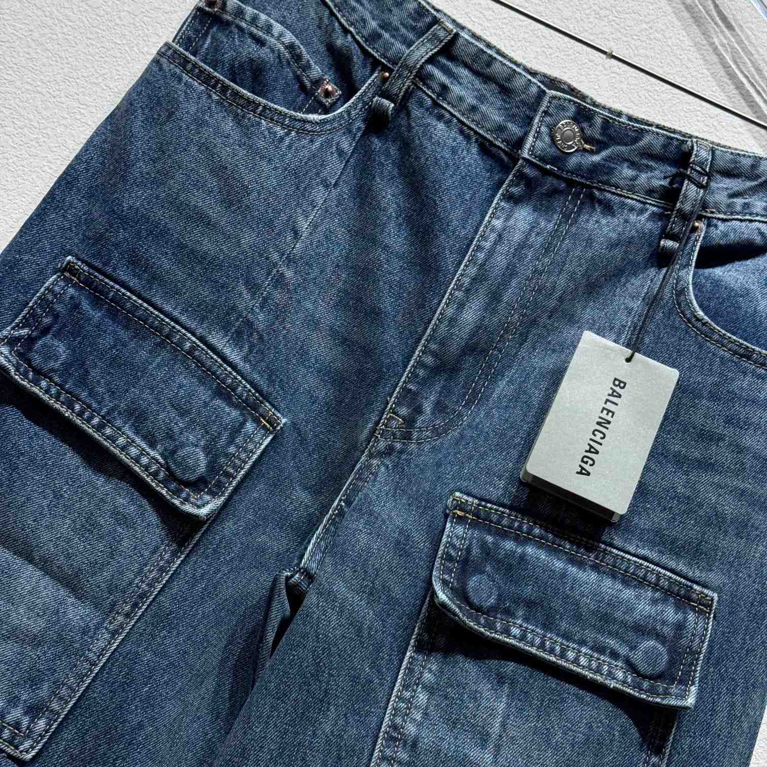 Balenciaga Mid-rise Wide-leg Cargo Jeans - 