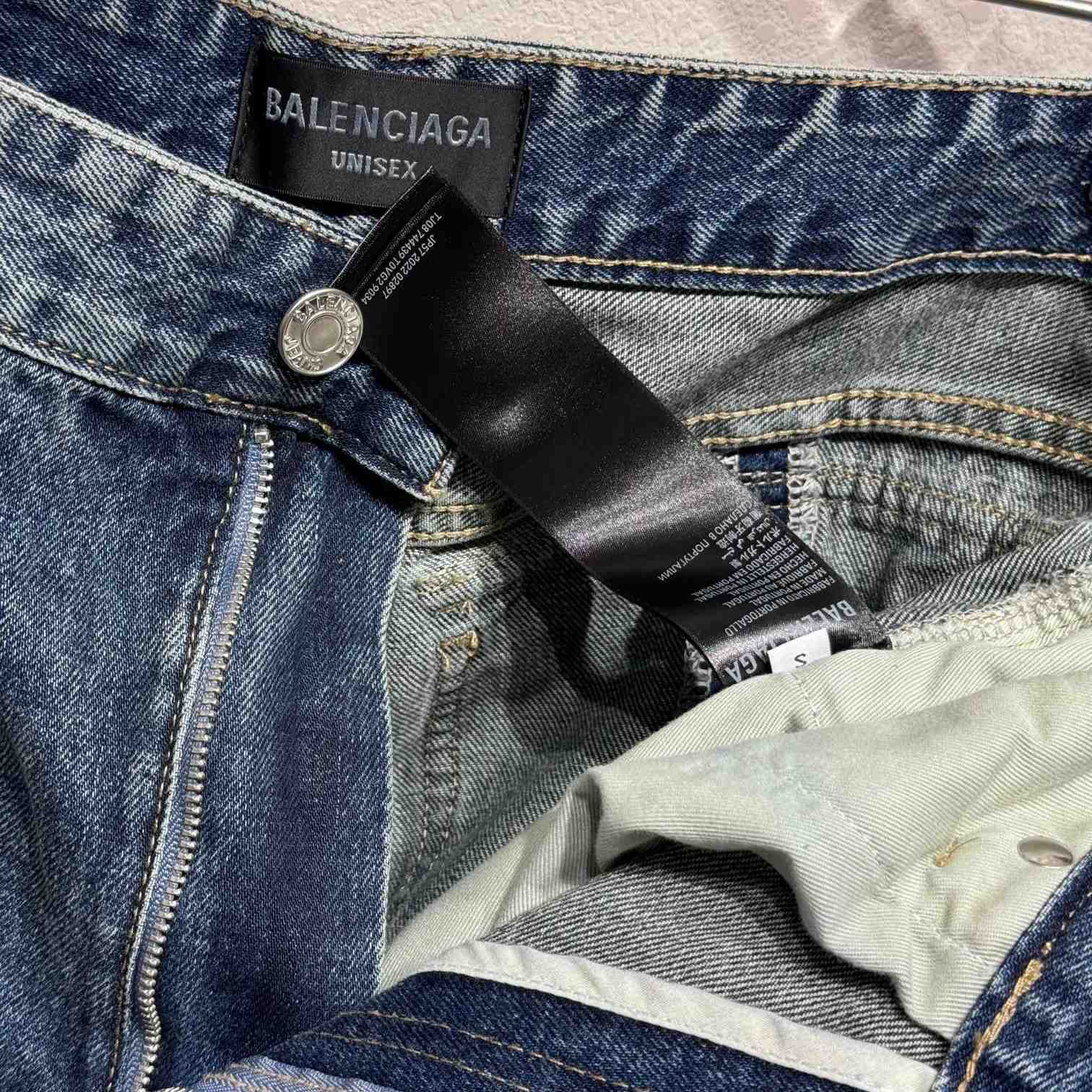 Balenciaga Mid-rise Wide-leg Cargo Jeans - 