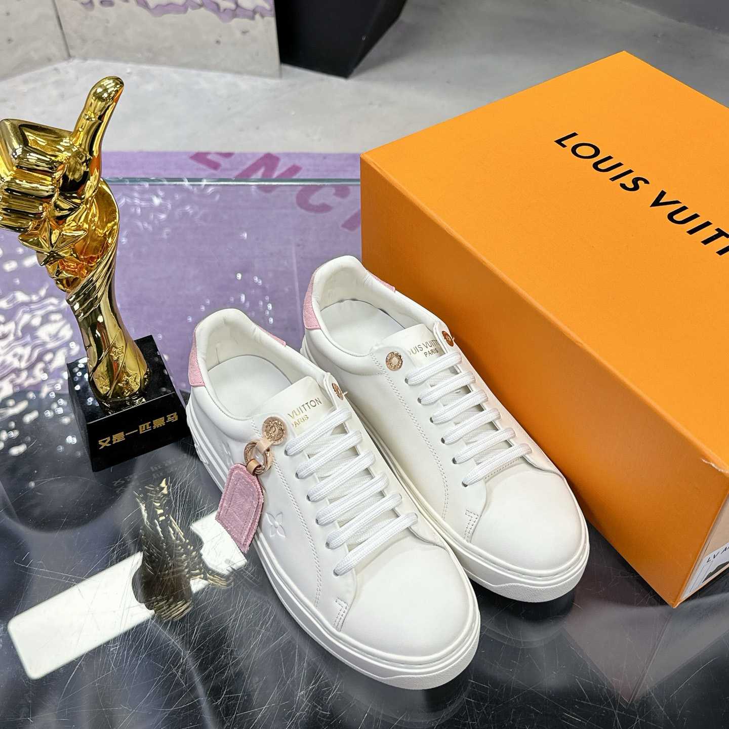 Louis Vuitton Time Out Sneaker  1AGUXU - DesignerGu