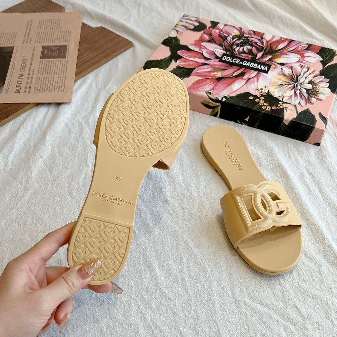 Dolce & Gabbana Women's Sandals - DesignerGu