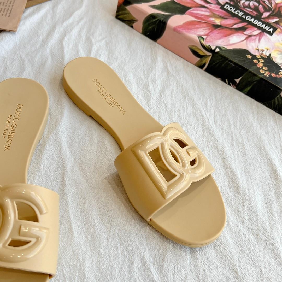 Dolce & Gabbana Women's Sandals - DesignerGu