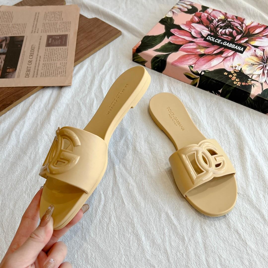 Dolce & Gabbana Women's Sandals - DesignerGu