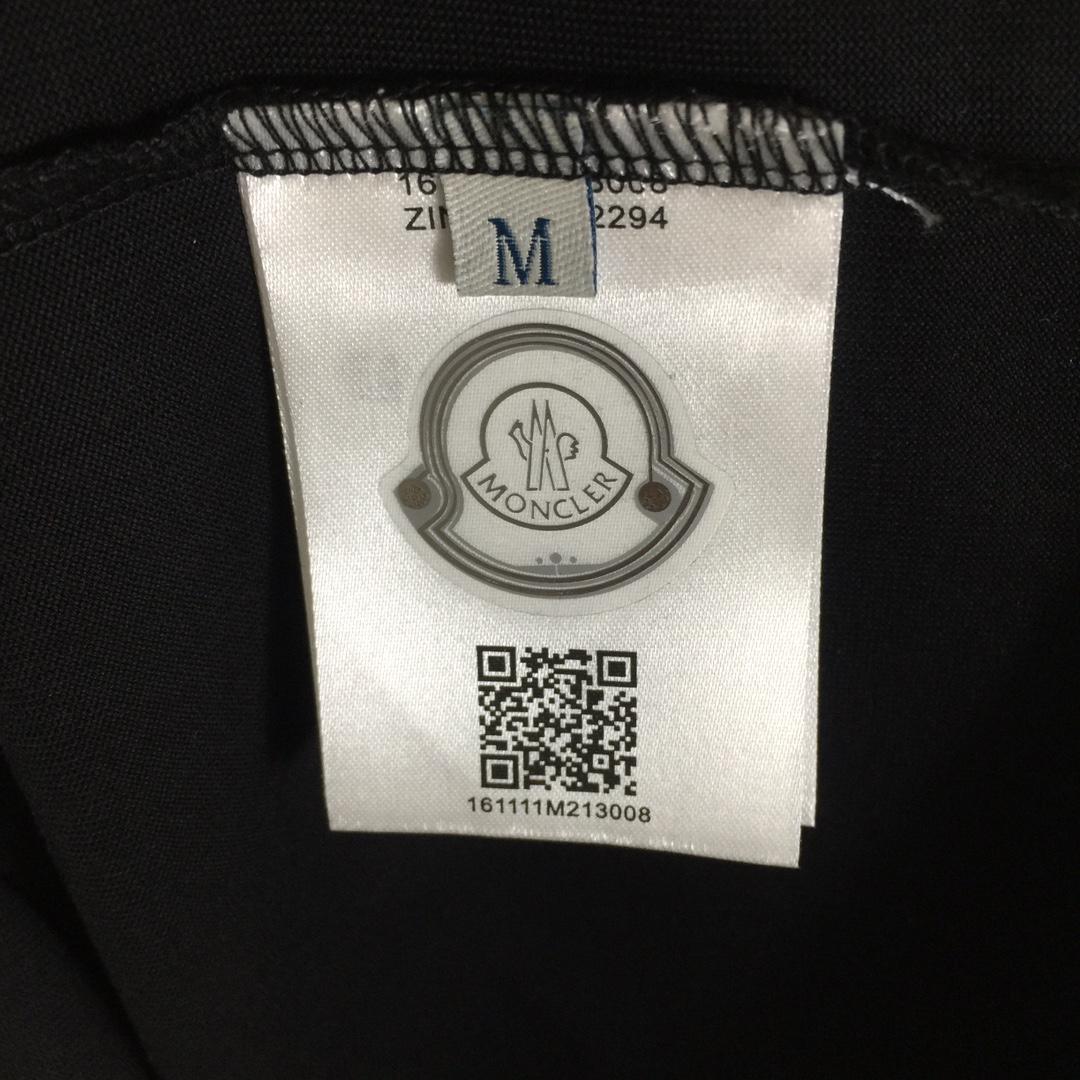 Moncler Logo T-Shirt - 