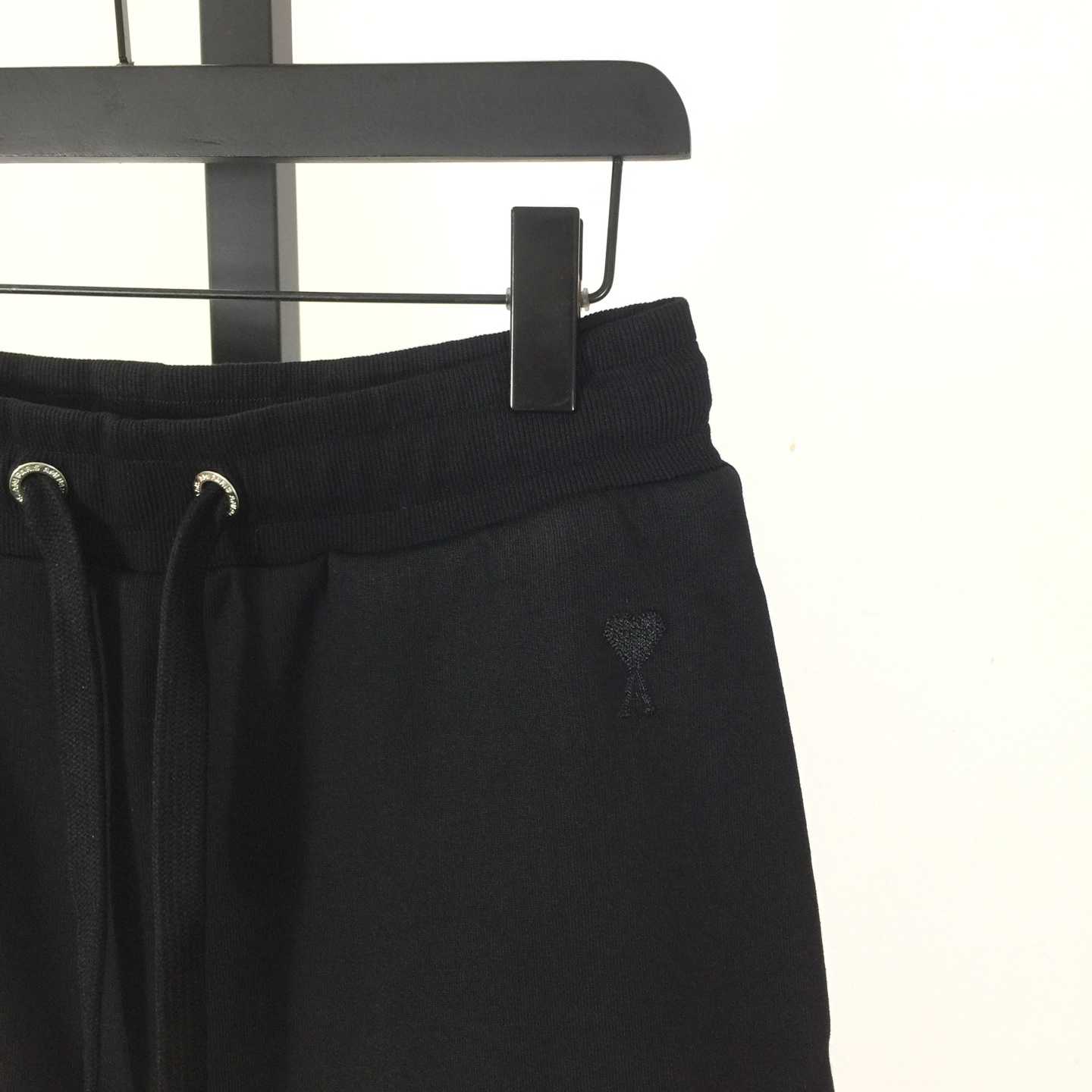 Ami De Embroidered Shorts - DesignerGu