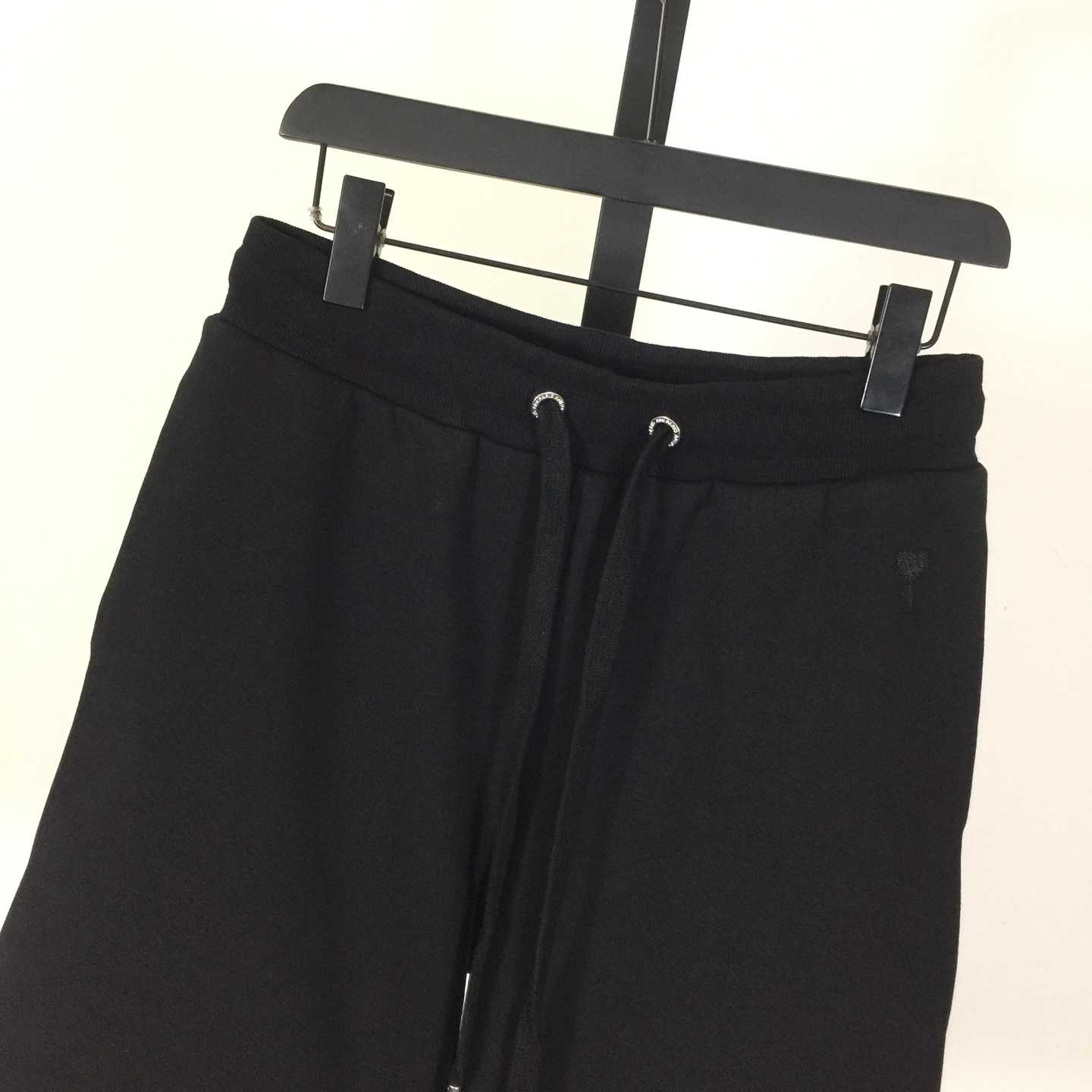 Ami De Embroidered Shorts - DesignerGu